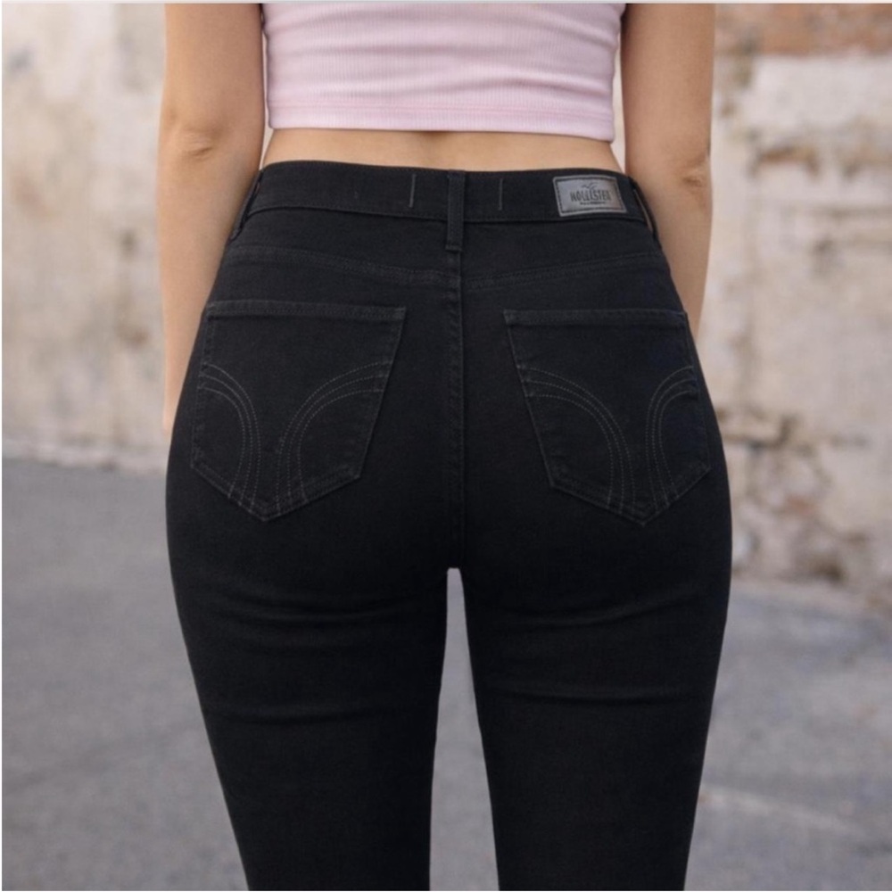 Hollister High-Rise Black Skinny Jeans